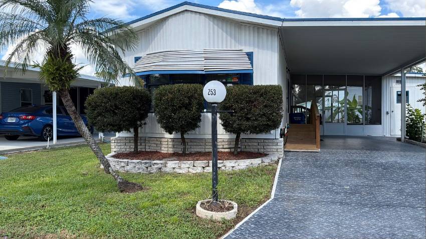 253 Dixie Circle a Haines City, FL Mobile or Manufactured Home for Sale
